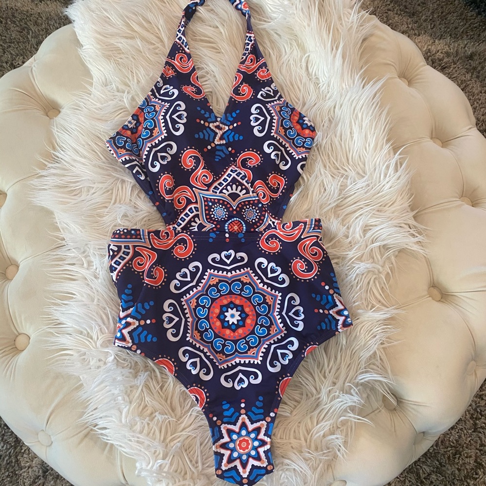 One piece swimsuit